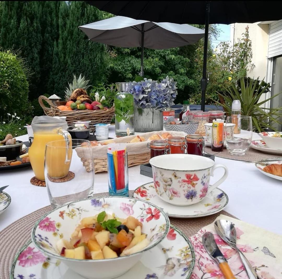 La Crevette Bed and Breakfast Villerville Exteriör bild